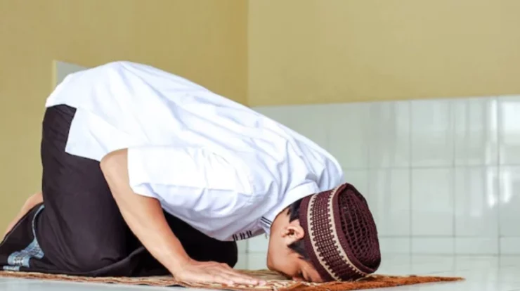 Apakah yang Dimaksud dengan Lalai Mendirikan Salat